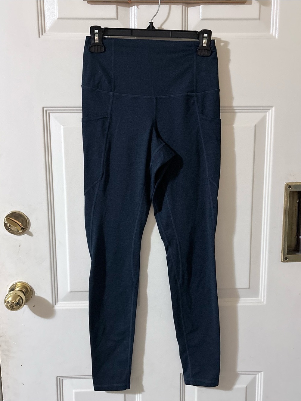 Quince Navy High-Waist Performance Leggings